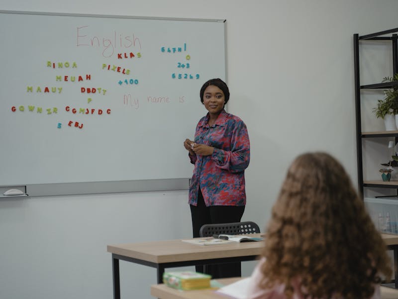 Online learning environment with digital tools